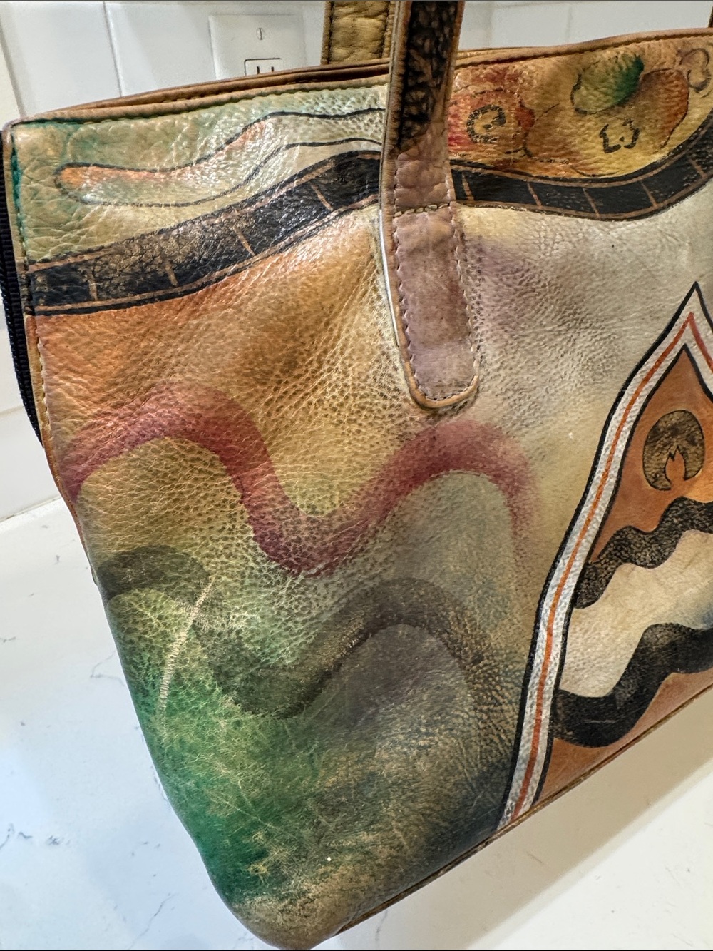 Anuschka hand-Painted Multicolor Leather Shoulder Bag - Picture 3 of 15